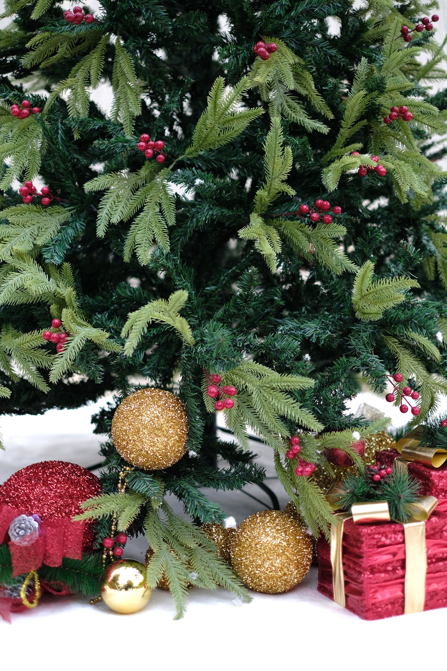 SWEN 8 feet RAZ christmas tree with cherries and dual color leaves