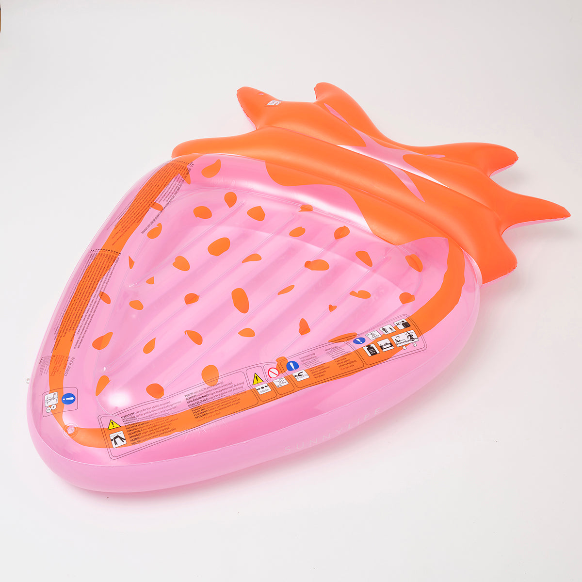 SUNNYLiFE pink color inflatable Luxe Lie-On Float Strawberry Pink Berry