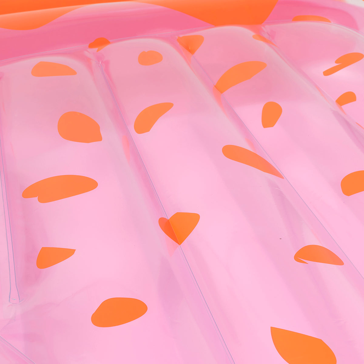 SUNNYLiFE pink color inflatable Luxe Lie-On Float Strawberry Pink Berry