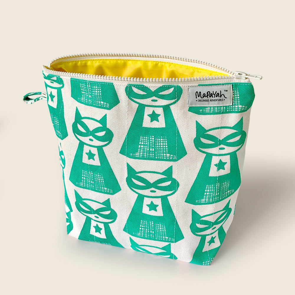 TRAVEL - Toilet Bag - Supermeow Green