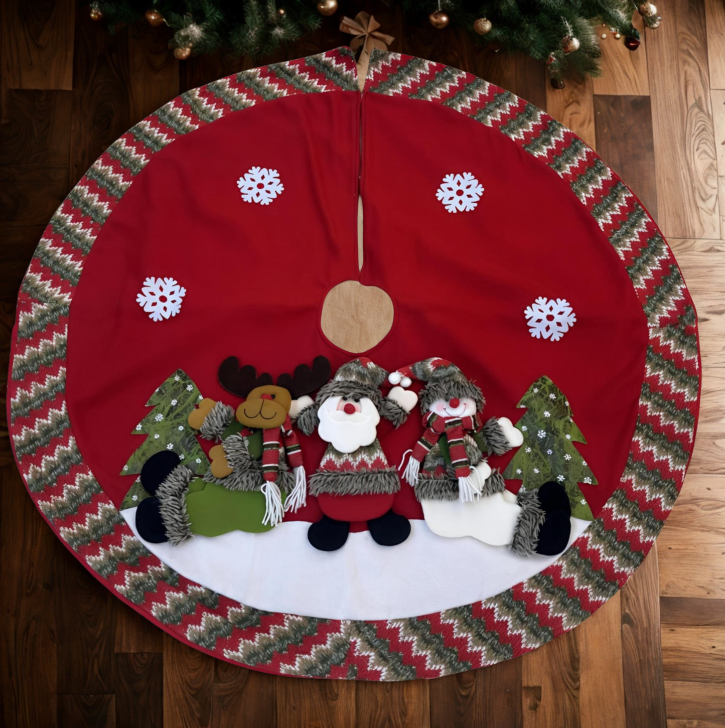 SMITTEN, the enchanting Whimsical Winter Friends Appliquéd Christmas Tree Skirt by SWENSMITTEN, the enchanting Whimsical Winter Friends Appliquéd Christmas Tree Skirt by SWEN
