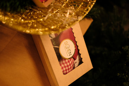 JONAS, Pack of 5 assorted 3D fabric christmas tree hangings by SWEN