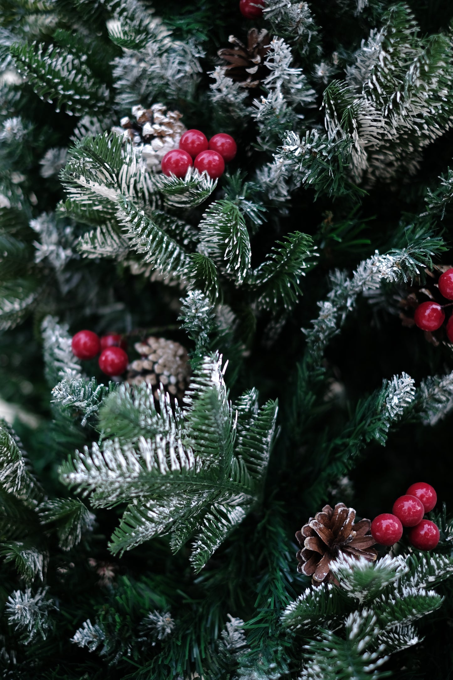 SWEN 4 feet NORTHLIGHT flocked christmas tree pinecones and cherries