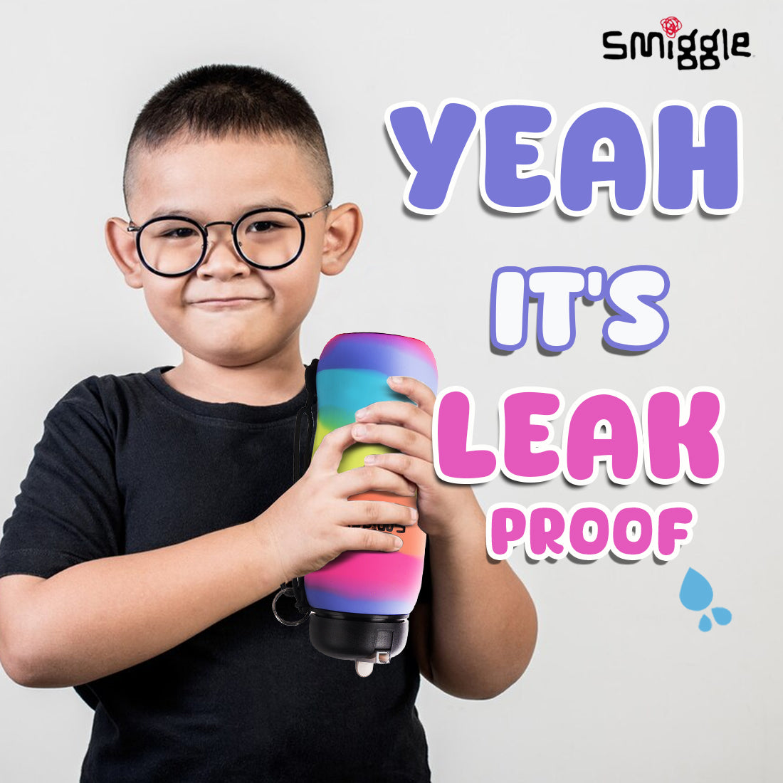 Smiggle Vivid Silicone Roll Up Drink Bottle 630ml Black, 3Y+