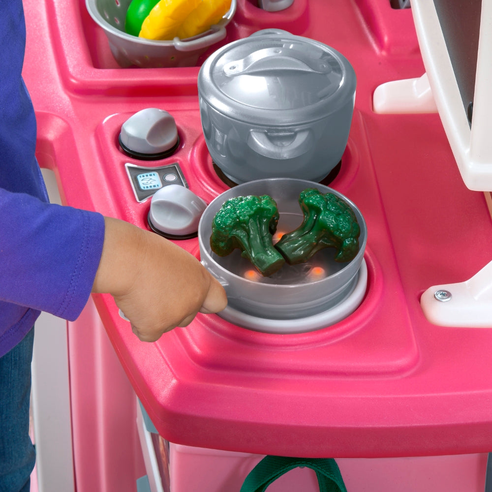 Step2 Great Gourmet Kitchen (Light Pink)