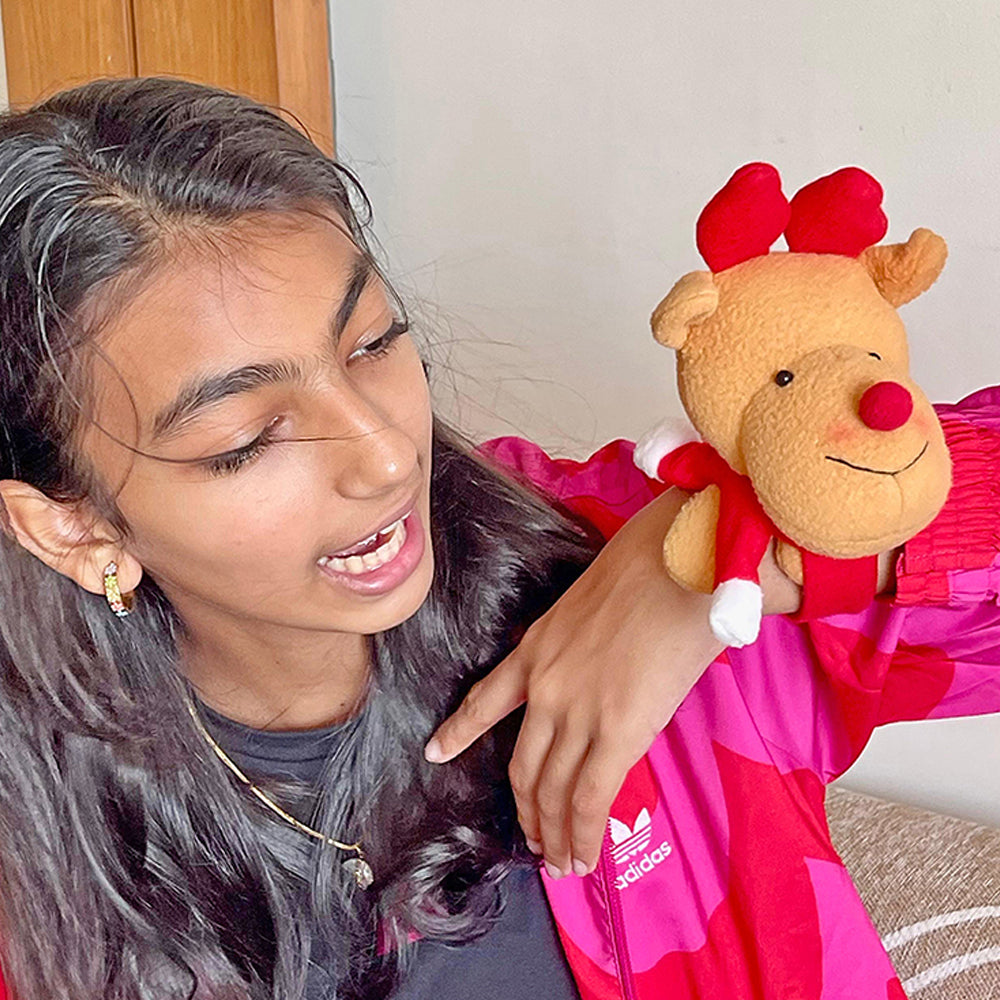 3pcs matching Reindeer set of wristband, Gift sack and hairband for gifts and Christmas Décor