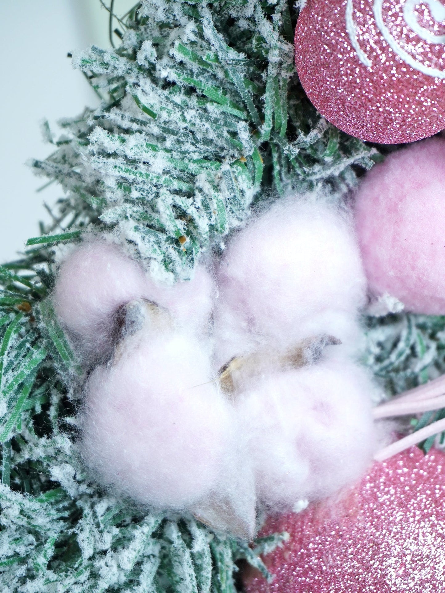 Pastel pink & White Swirl artificial Bushy Christmas Wreath for wall, Door and Tree Christmas Décor,18 inches