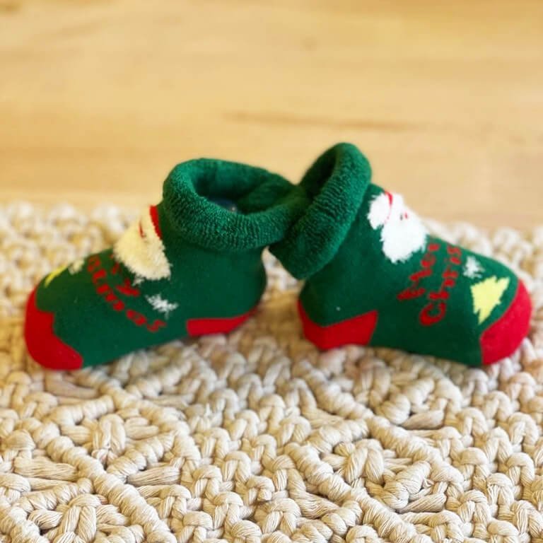 Green Santa Christmas Socks for infant, 0-12 months