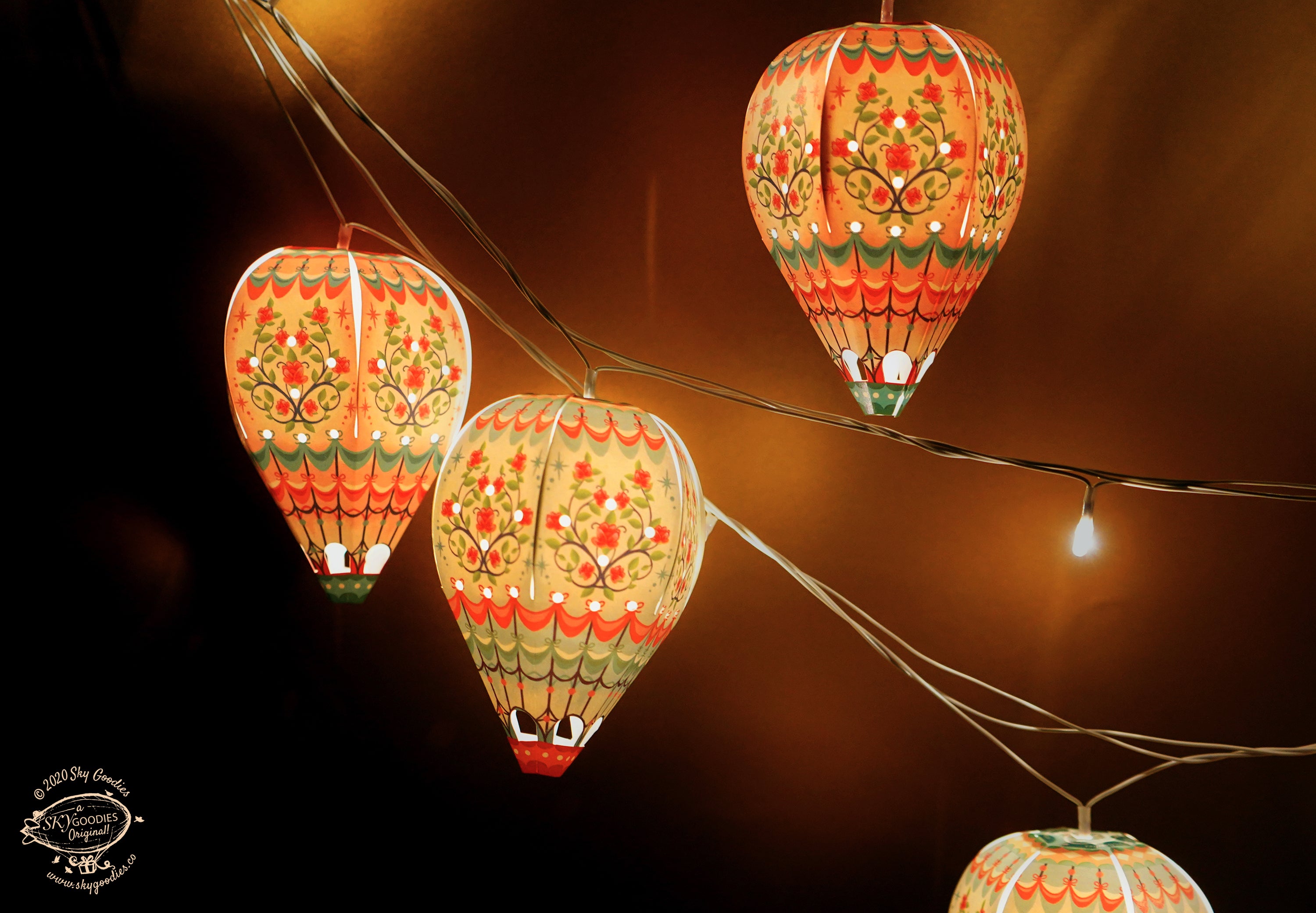 Set of 10 Mini Hot Air Balloon Lamp Shades with Fairy Lights