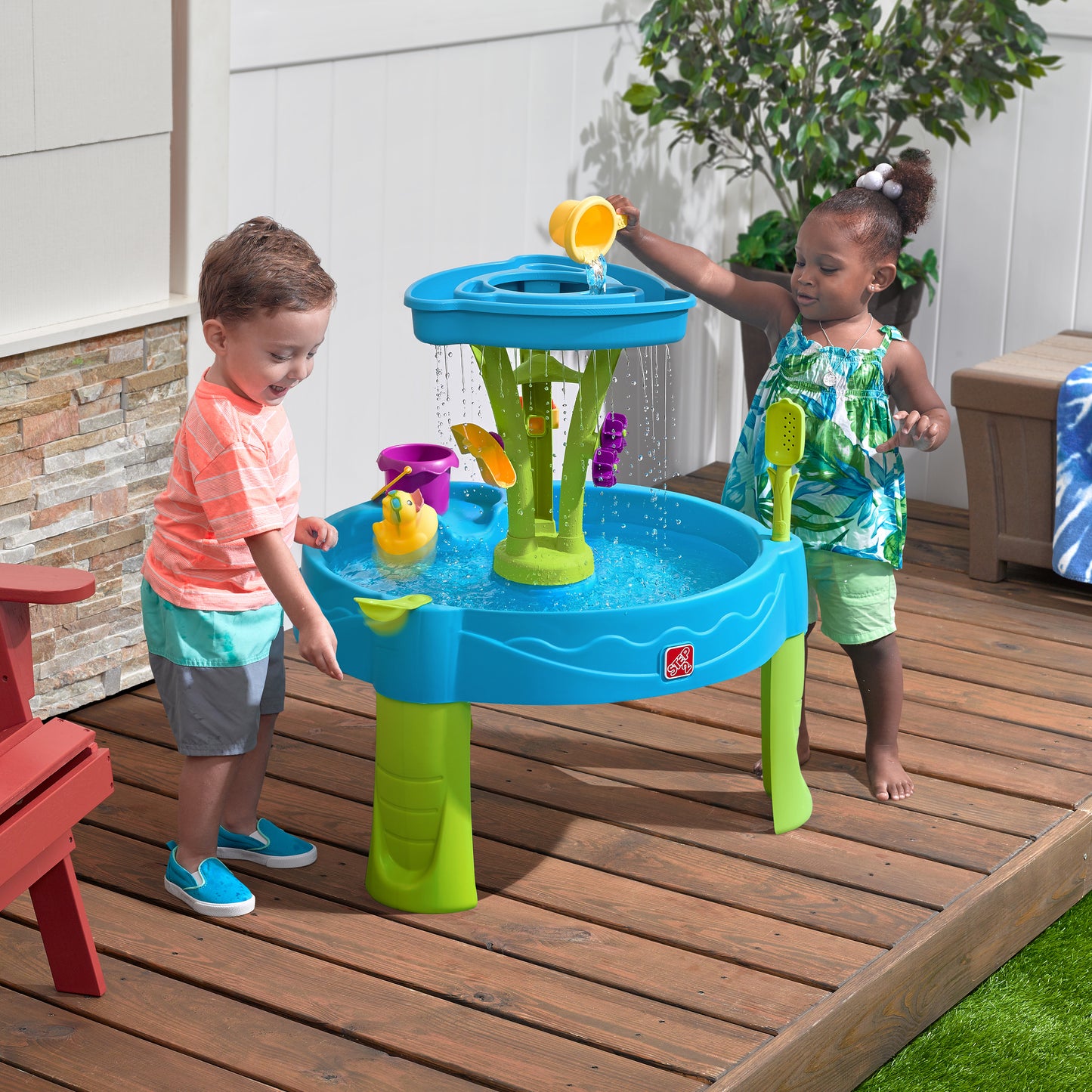 Step2 Summer Showers Splash Tower Water Table