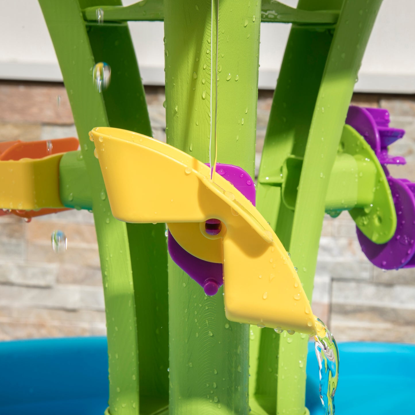 Step2 Summer Showers Splash Tower Water Table